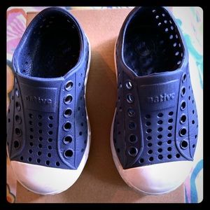 Native Shoes - Navy and white